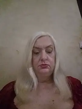 XXX chat uživo modela Julia20X
