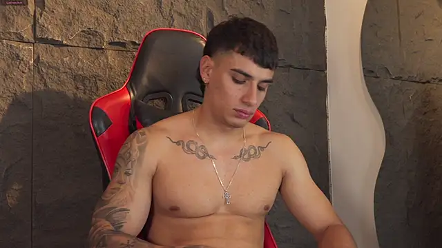joseph_boy Chat XXX live