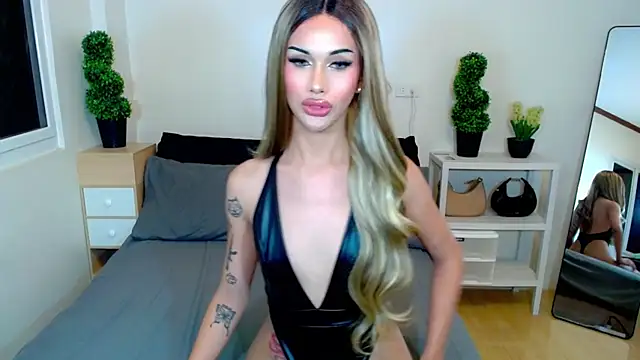 Chatroom XXX en direct de HorsecockMadison