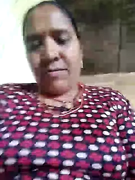 Show modela Loomaraj na web-kameri