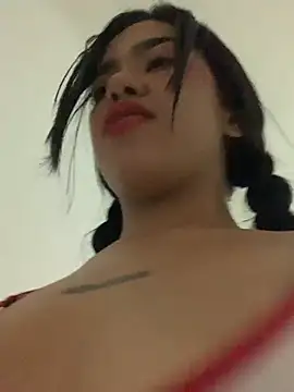 XXX chat uživo modela Lily_em