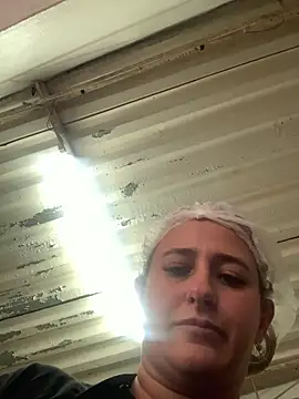 XXX chat uživo modela lolitaloira2