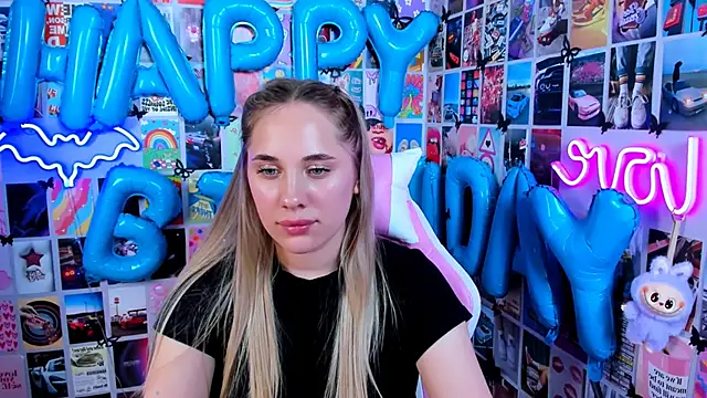 צ'אט XXX בשידור חי של MiaMilas