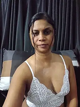 XXX chat uživo modela Sensual_indian7