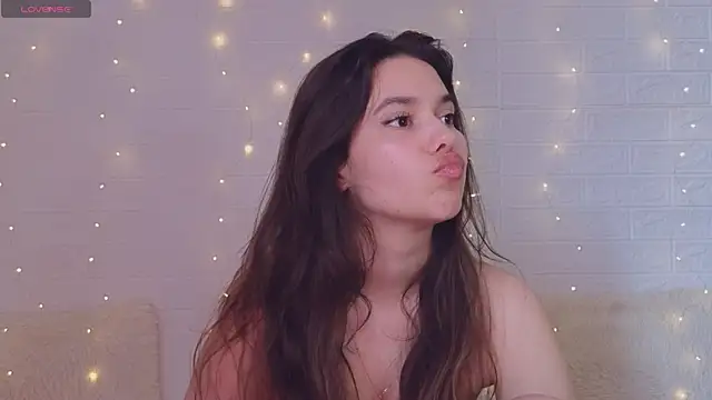 XXX chat uživo modela Minne__mouse