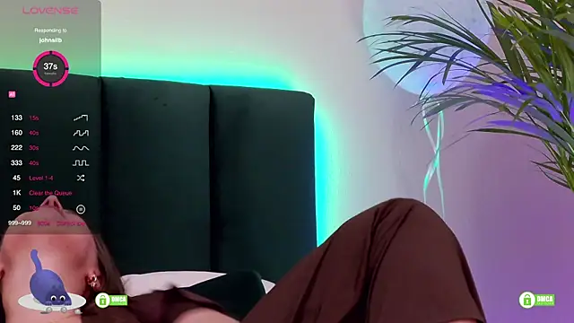Minelliss Live XXX Chat