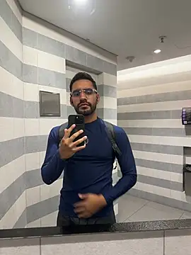 Leon__Hart_ Live XXX Chat