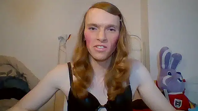 צ'אט XXX בשידור חי של DaimondAngel