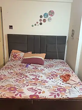 XXX chat uživo modela Desi_Kanika_08
