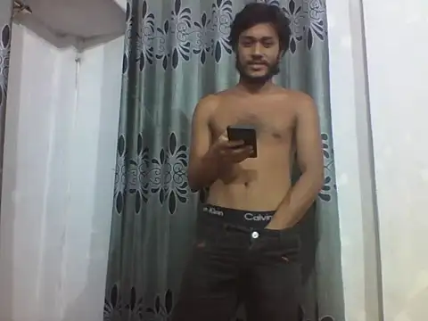Chat XXX ao vivo de koushik10