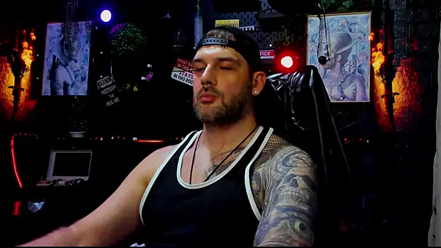 XXX chat uživo modela LexHardy