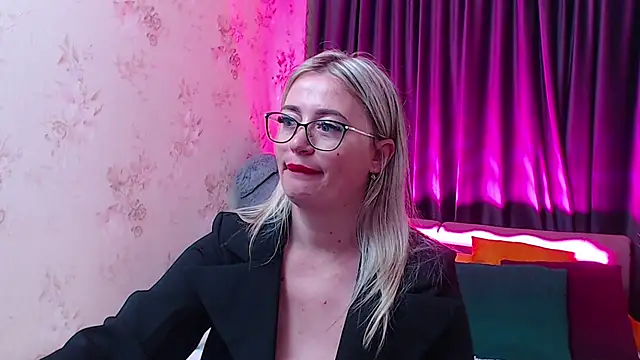 KriisKiss XXX чат на живо