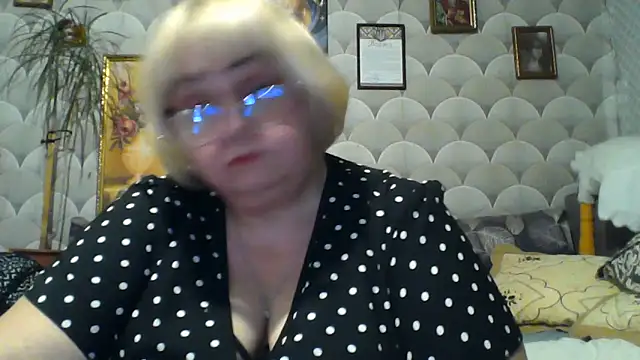 XXX chat uživo modela MarinaFarina53
