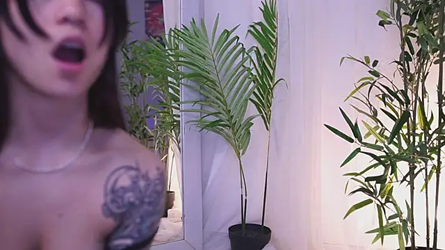 Lia_Sweett_ 现场XXX聊天