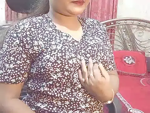 Nusrat_Faria Adlı Modelin Canlı XXX Sohbeti