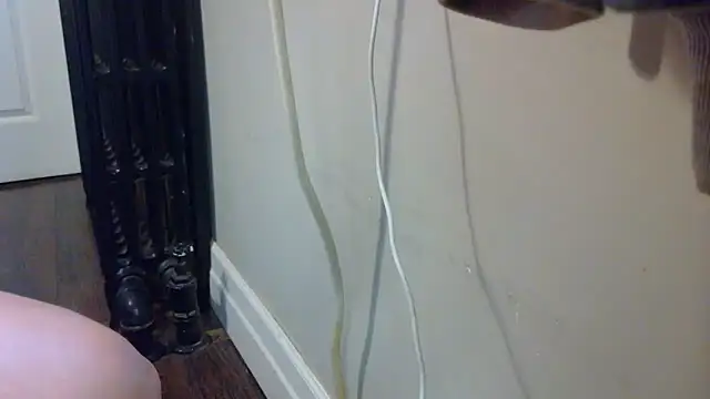 sharoldfox19's Live XXX Chat