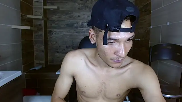 Chatroom XXX en direct de Thomas_Corso