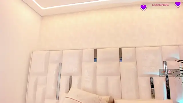 imnikaa_ 现场XXX聊天