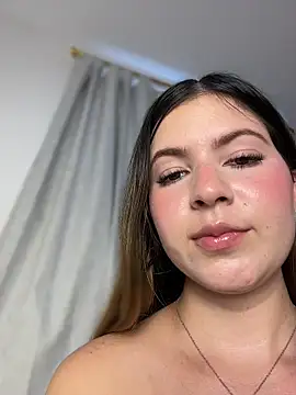 Chat XXX en directo de naughty__angel