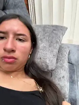 צ'אט XXX בשידור חי של LilyRossi_