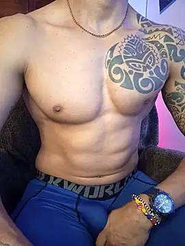 แชท XXX สดของ Joylopez_fit