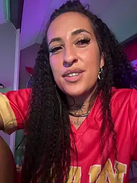 CarolaDrago's Live XXX Chat