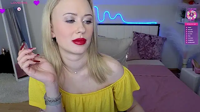 SashaBrooks Live XXX-chat