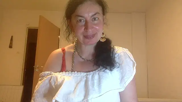 Lizzaa80 live XXX chat
