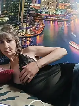 Laura_Kiss élő XXX-chatje