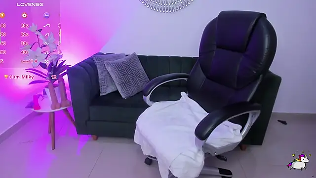 Živý XXX chat Raven-reyess