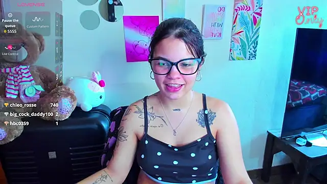 angelina_77's Live XXX Chat