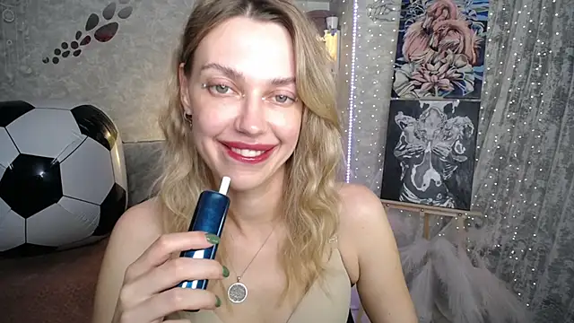 NickyAdamidi Adlı Modelin Canlı XXX Sohbeti
