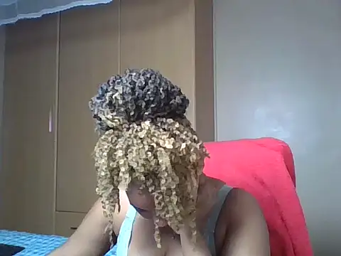 queenbebony Chat XXX in diretta