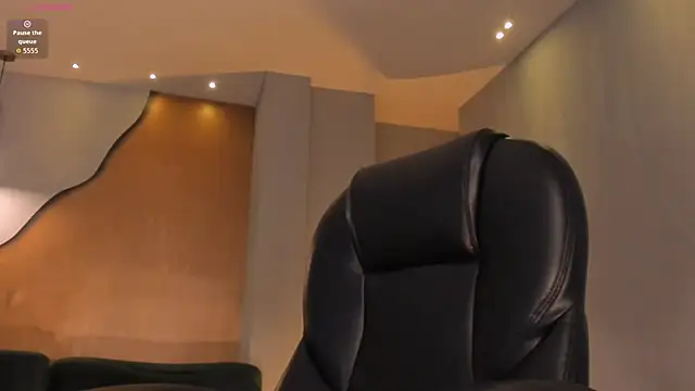 MiaFarrell_ Chat XXX in diretta