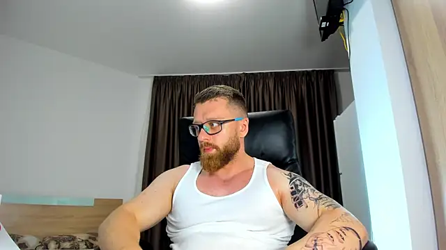XXX chat uživo modela Findom_guy