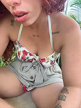 roxyrougee's Live XXX Chat