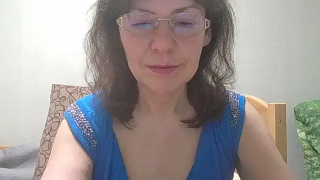 HollyJewel's Live XXX Chat