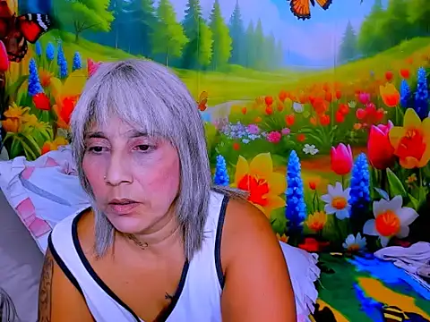 indianroxyn Live XXX chat