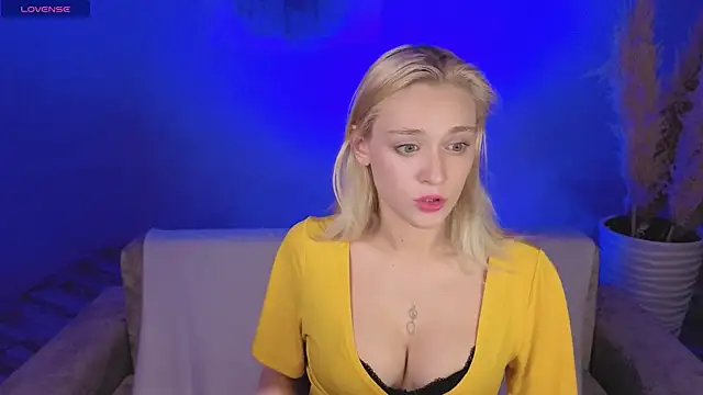 Chat +18 de KaraLiin ao vivo
