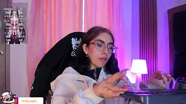 Molly_A's Live XXX Chat