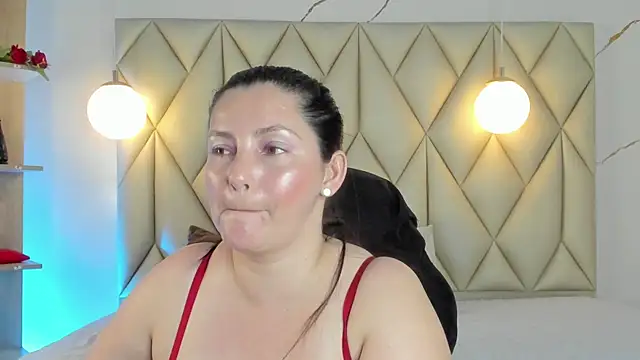 angelswets 现场XXX聊天