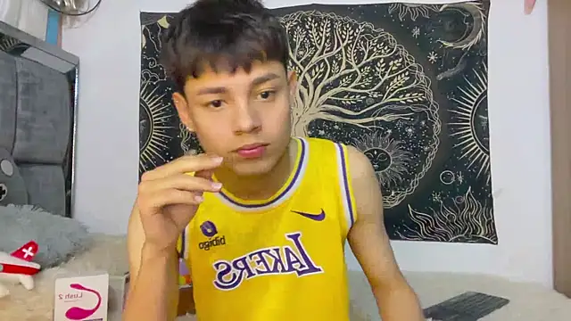 Andy_Belier23 Obrolan Langsung XXX