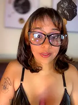 LeylaKnox 现场XXX聊天