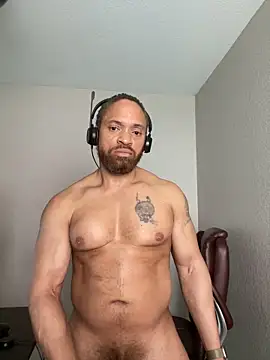 Fathero1time Adlı Modelin Canlı XXX Sohbeti