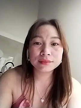 Cong2211's Live XXX Chat