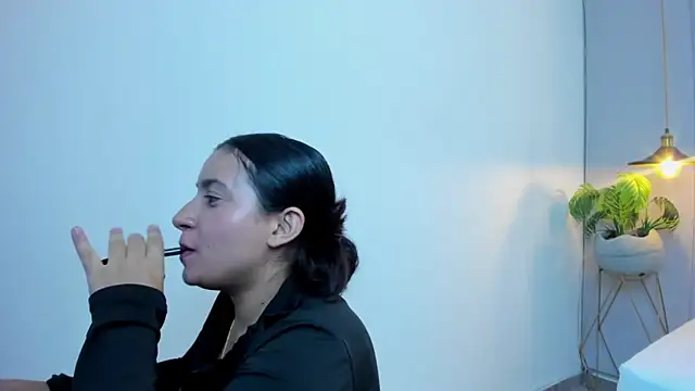 XXX chat uživo modela kira_relish