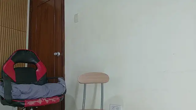 XXX chat uživo modela LilihtMature