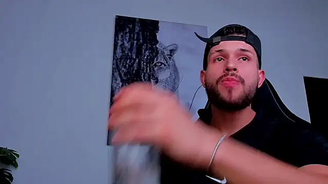 Chat +18 de Santos_ramirez1 ao vivo