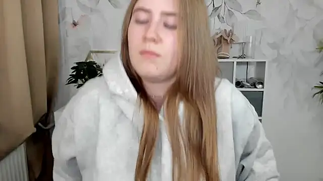 candy_Megan Chat XXX in diretta