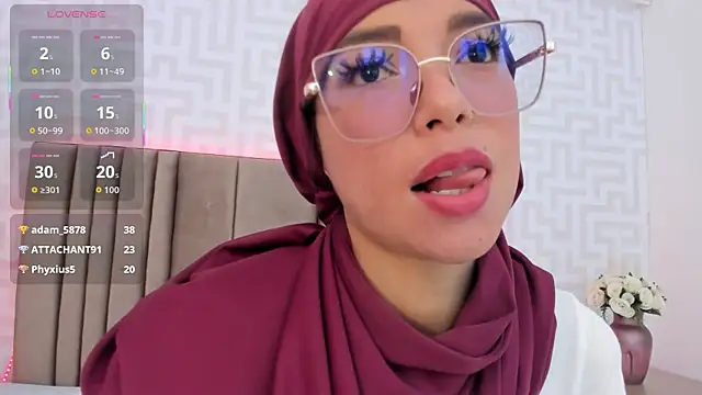 naishaa_ Adlı Modelin Canlı XXX Sohbeti